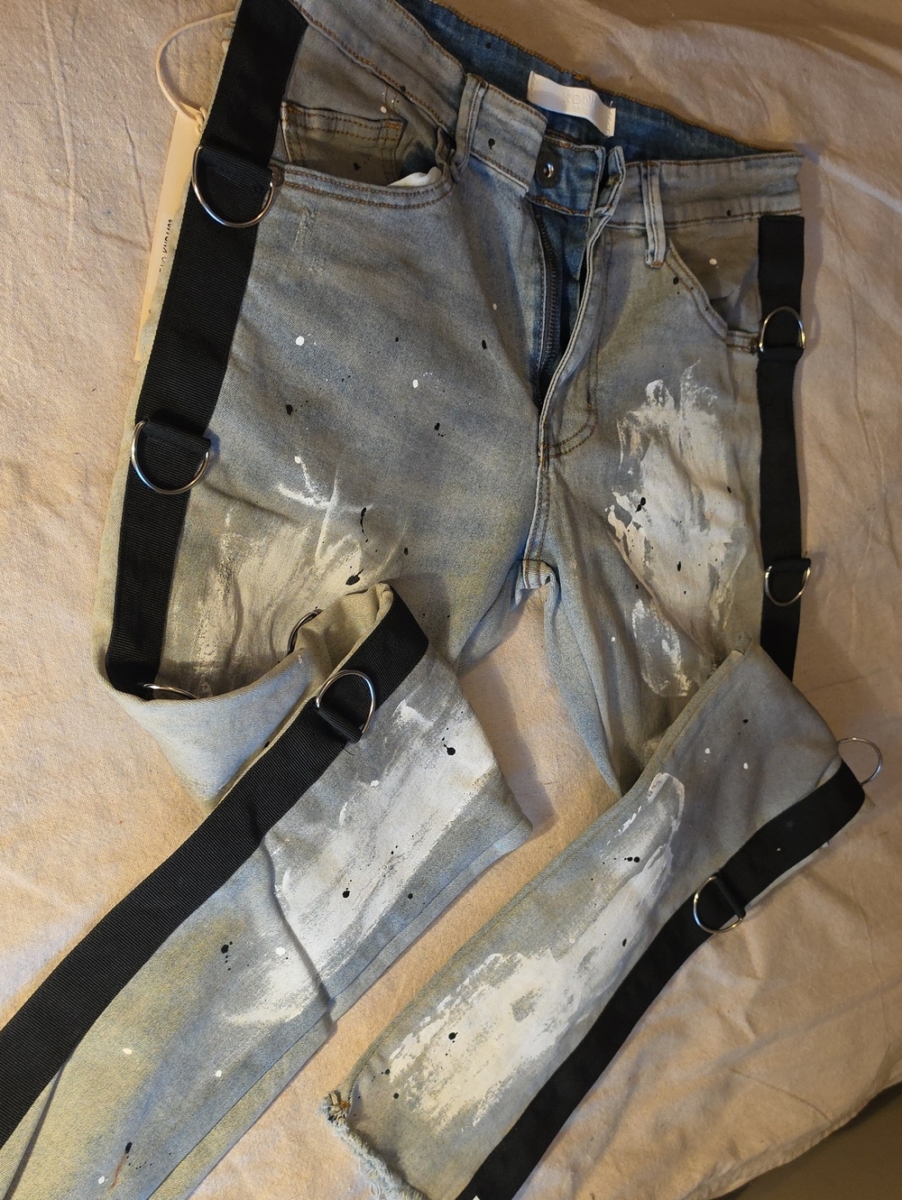 KDNK jeans Men's Light Blue Slim Straight Jeans with White Paint & Black Detail